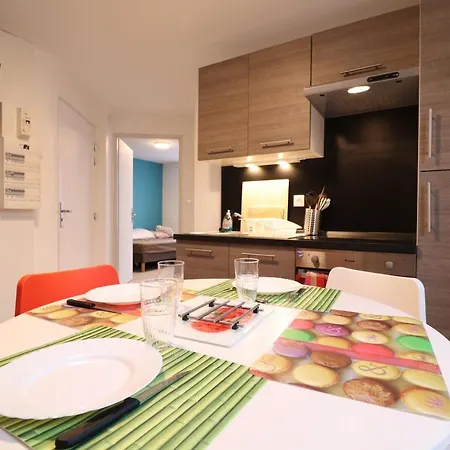 Le 3 Au 2d Apartment